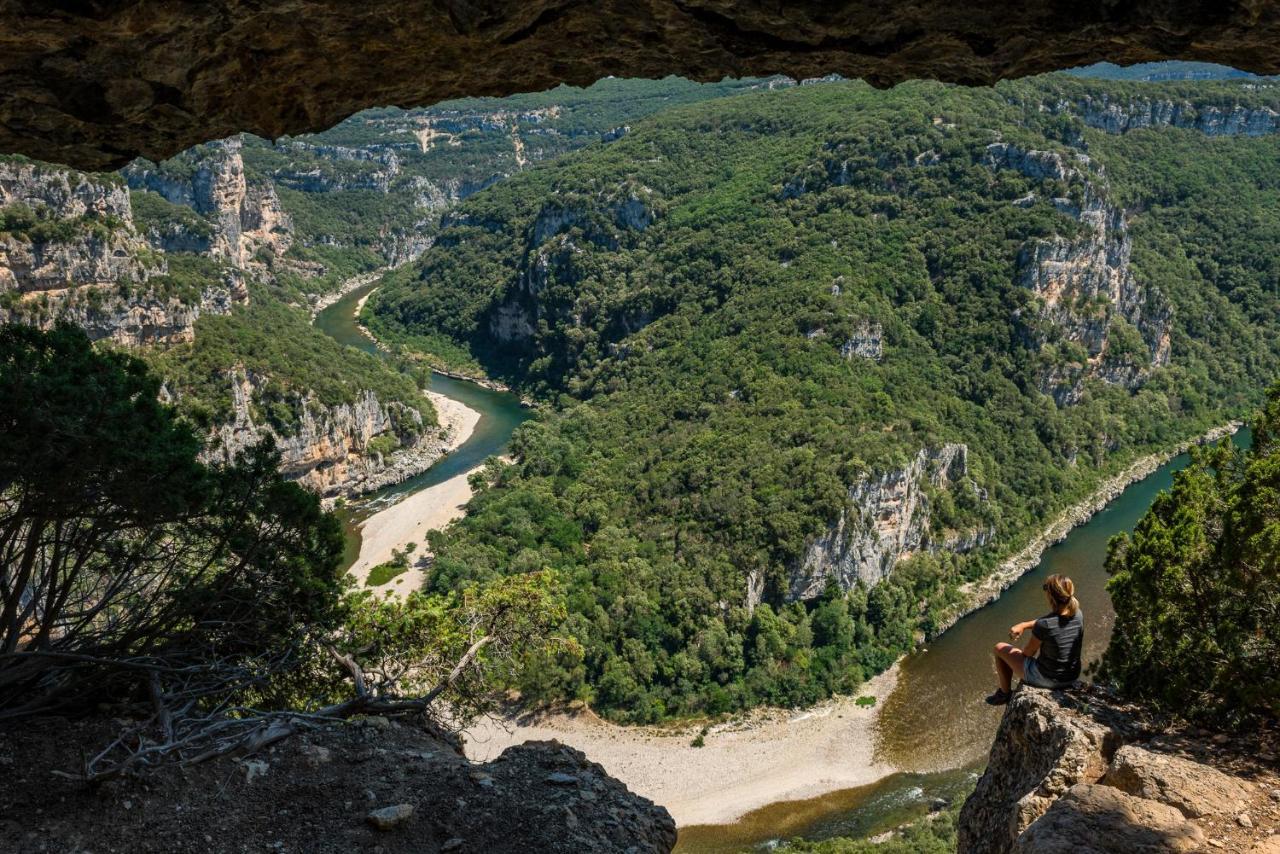 Roulottes Et Cabanes De Saint Cerice فوغ المظهر الخارجي الصورة