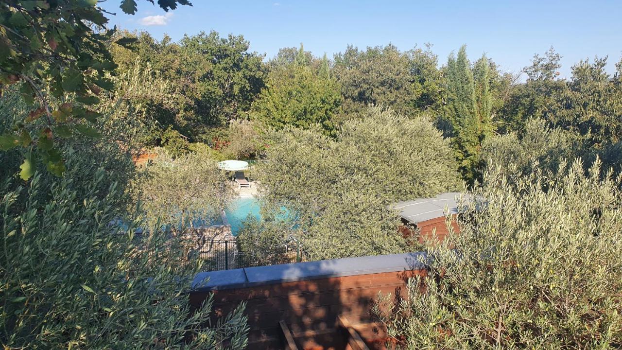 Roulottes Et Cabanes De Saint Cerice فوغ المظهر الخارجي الصورة